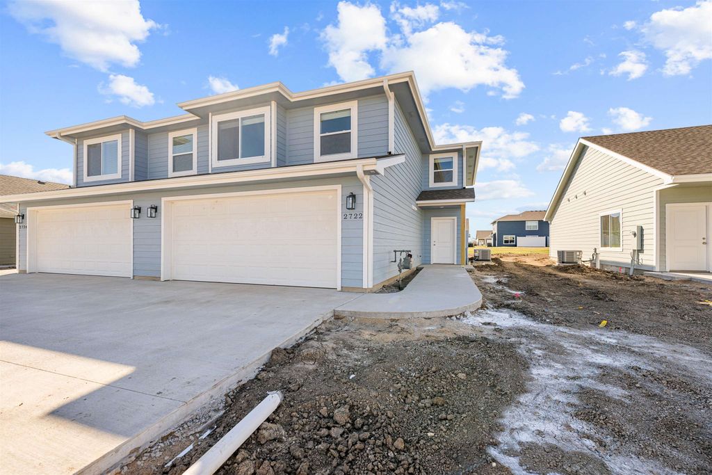 2722 Amelia Ln., Salina, KS 67401