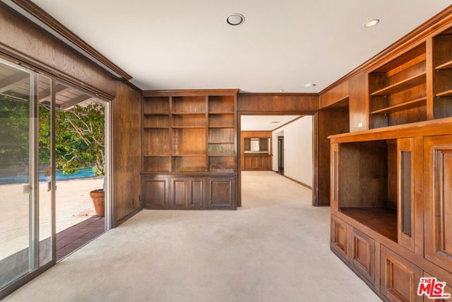 676 Elkins Road, Los Angeles, CA 90049