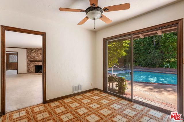 676 Elkins Road, Los Angeles, CA 90049
