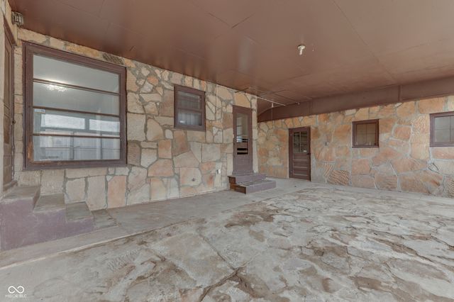 1601 Southern Avenue, Beech Grove, IN 46107