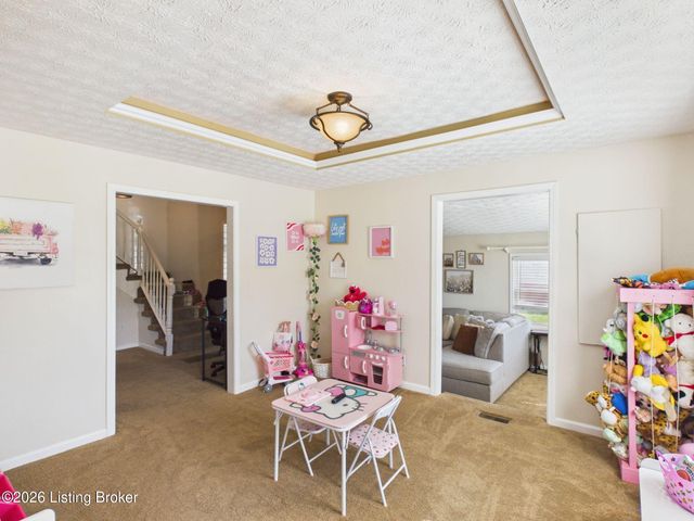 6617 W Orell Rd, Louisville, KY 40272
