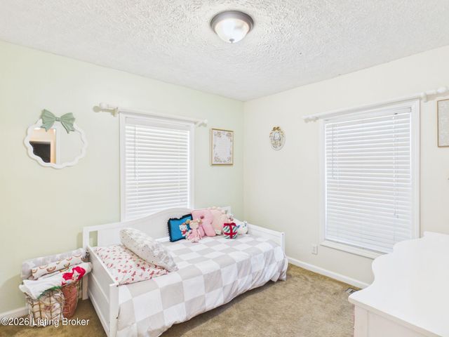 6617 W Orell Rd, Louisville, KY 40272