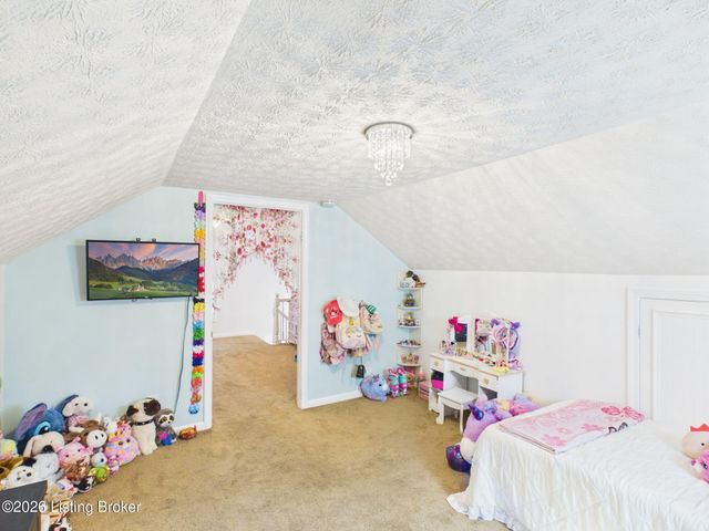 6617 W Orell Rd, Louisville, KY 40272