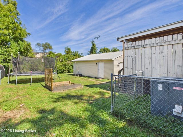 6617 W Orell Rd, Louisville, KY 40272