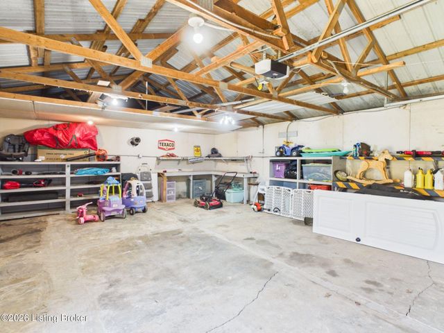6617 W Orell Rd, Louisville, KY 40272