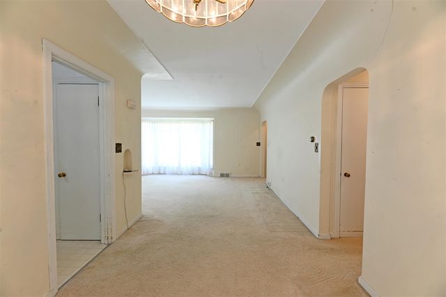 186 Grand Avenue, Grand Haven, MI 49417