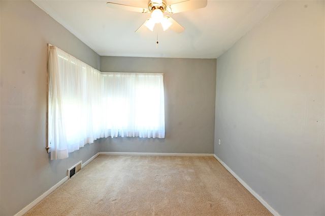 186 Grand Avenue, Grand Haven, MI 49417
