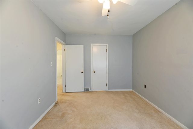 186 Grand Avenue, Grand Haven, MI 49417
