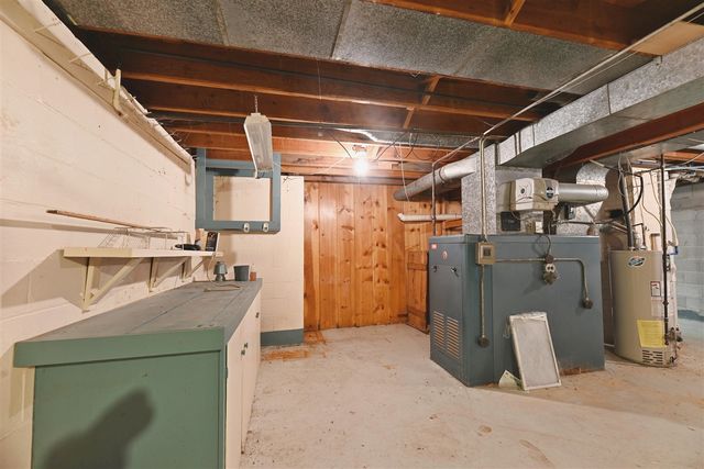 186 Grand Avenue, Grand Haven, MI 49417