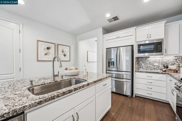 2055 Rovello Loop, Livermore, CA 94550