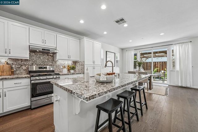 2055 Rovello Loop, Livermore, CA 94550