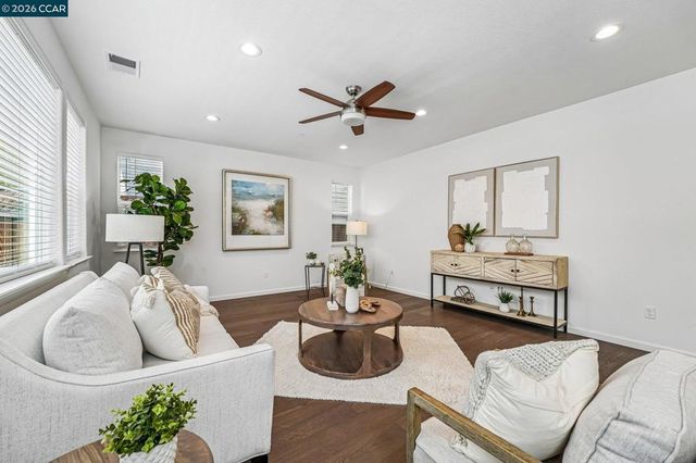 2055 Rovello Loop, Livermore, CA 94550