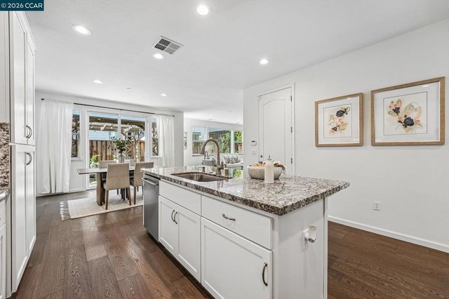 2055 Rovello Loop, Livermore, CA 94550