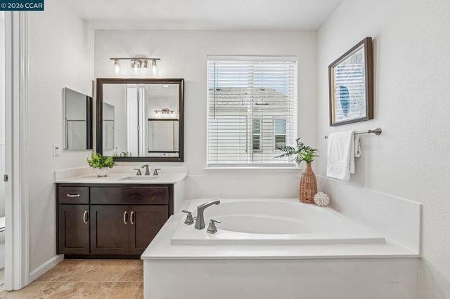 2055 Rovello Loop, Livermore, CA 94550