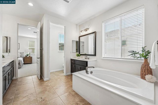 2055 Rovello Loop, Livermore, CA 94550
