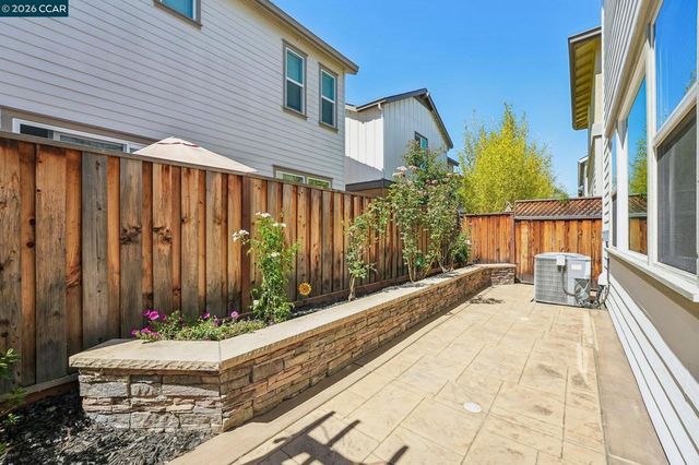 2055 Rovello Loop, Livermore, CA 94550