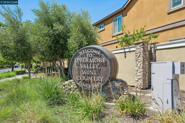 2055 Rovello Loop, Livermore, CA 94550