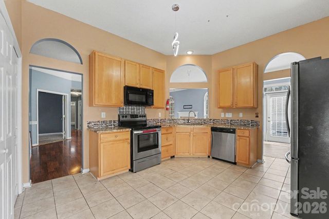 10026 Dauphine Drive, Charlotte, NC 28216