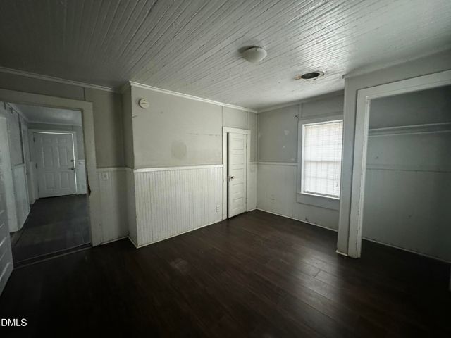 300 S Gardner Avenue, Kenly, NC 27542