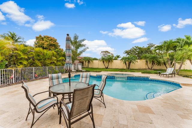 4199 NW 81st Terrace, Coral Springs, FL 33065