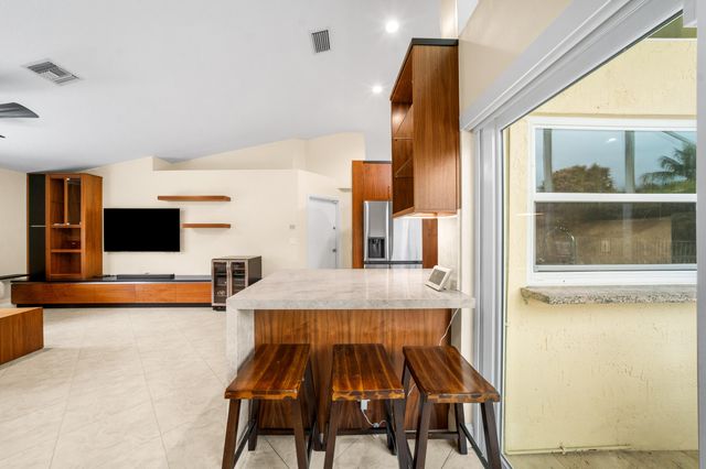 4199 NW 81st Terrace, Coral Springs, FL 33065