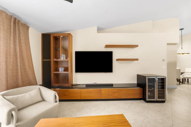 4199 NW 81st Terrace, Coral Springs, FL 33065