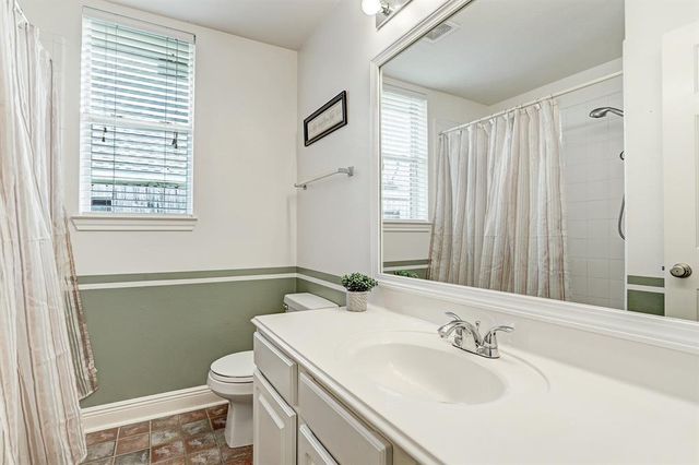 907 Norfolk Drive, Pearland, TX 77584