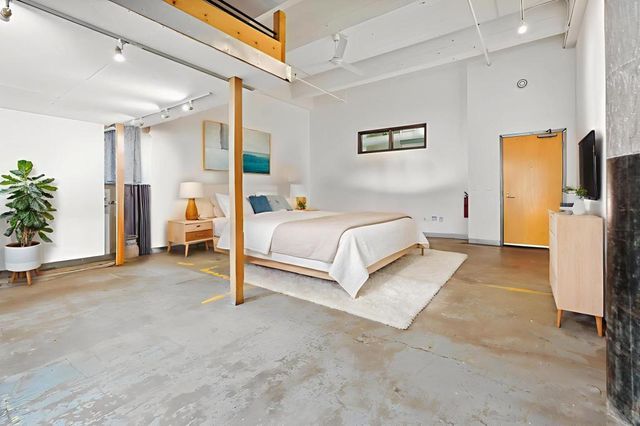 700 Washington Ave N 210, Minneapolis, MN 55401