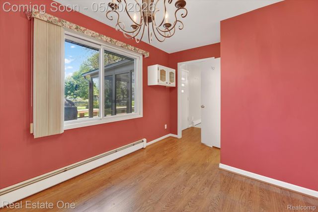3920 Wint Road, Commerce Charter Township, MI 48382