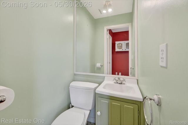 3920 Wint Road, Commerce Charter Township, MI 48382