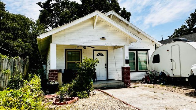 3030 Warren Avenue, Dallas, TX 75215