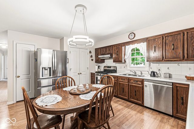 6826 Karyn Drive, Avon, IN 46123