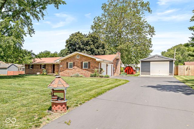 6826 Karyn Drive, Avon, IN 46123