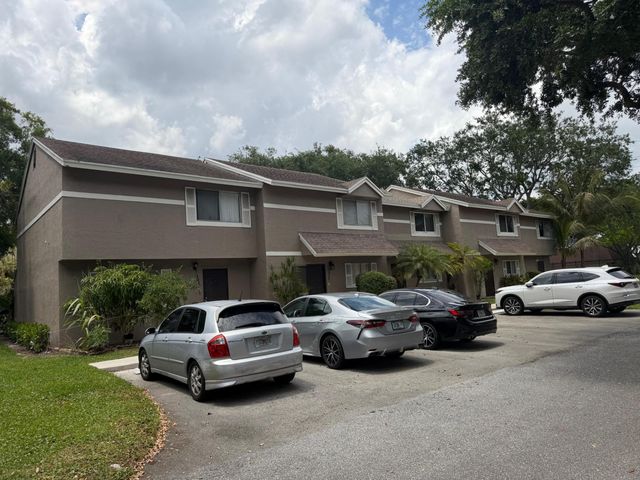 1317 Sussex Drive, North Lauderdale, FL 33068