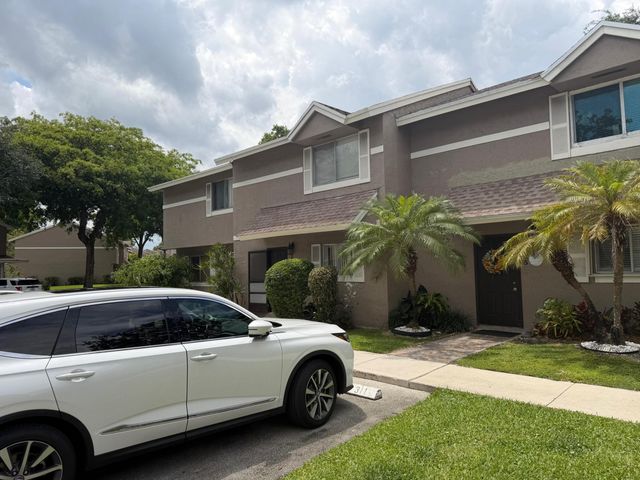1317 Sussex Drive, North Lauderdale, FL 33068