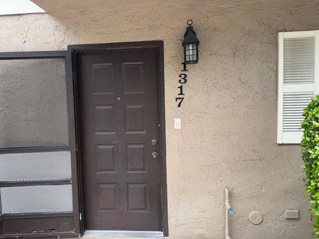 1317 Sussex Drive, North Lauderdale, FL 33068