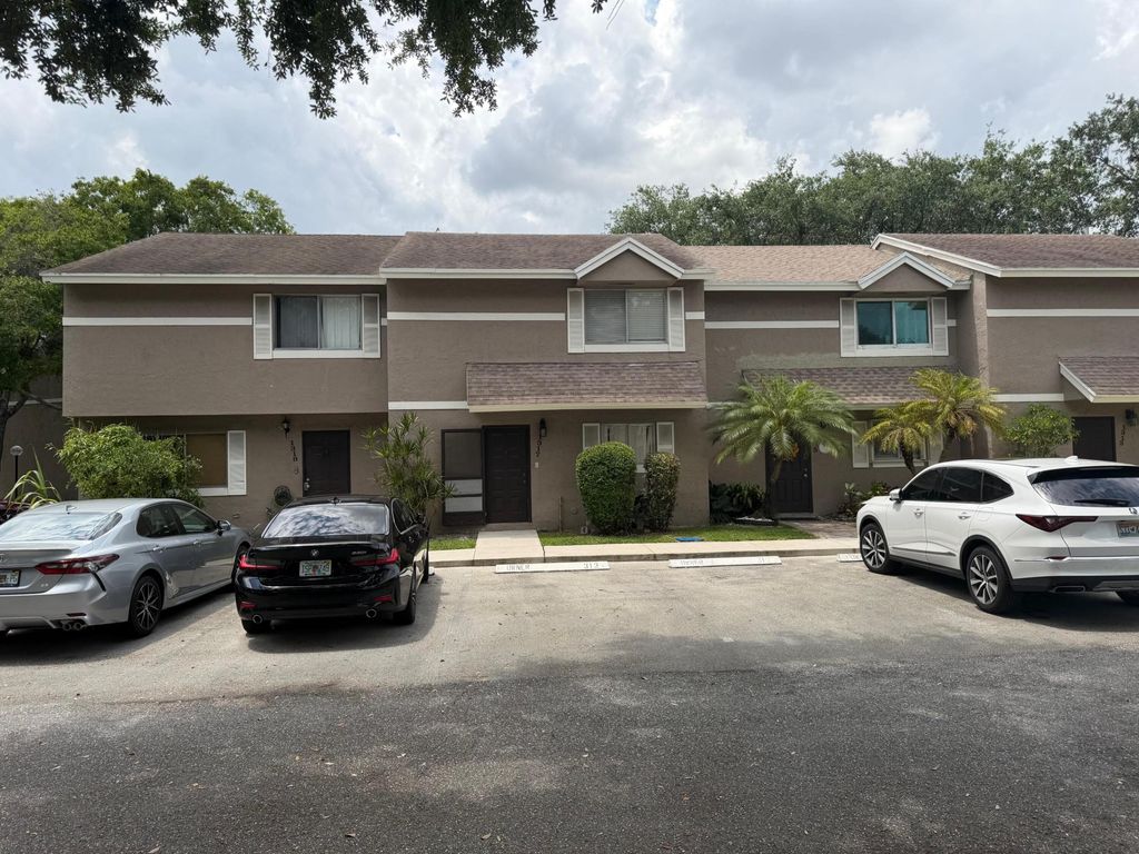 1317 Sussex Drive, North Lauderdale, FL 33068