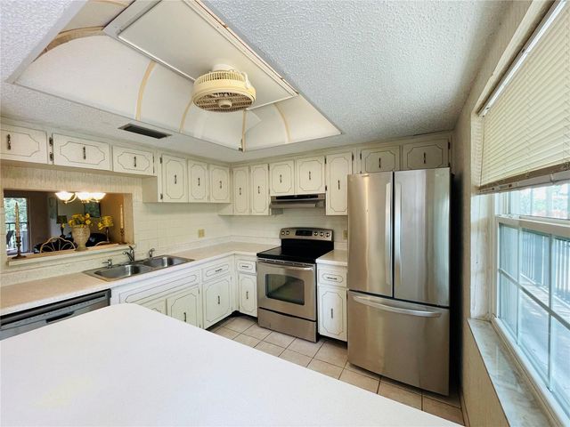 840 VIRGINIA STREET 303, Dunedin, FL 34698