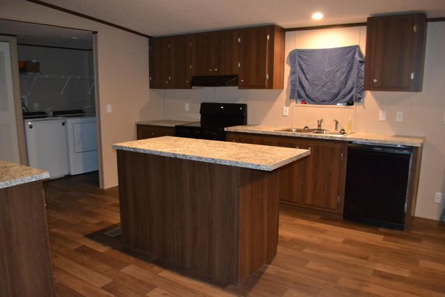 256 E 25th Place, Larose, LA 70373