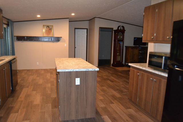 256 E 25th Place, Larose, LA 70373