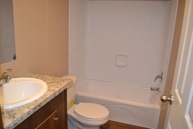 256 E 25th Place, Larose, LA 70373