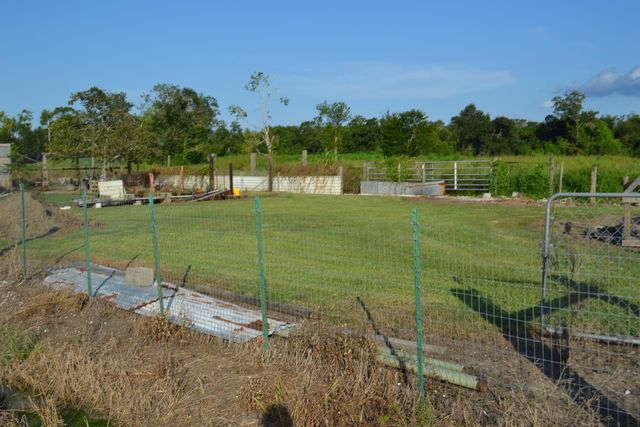 256 E 25th Place, Larose, LA 70373