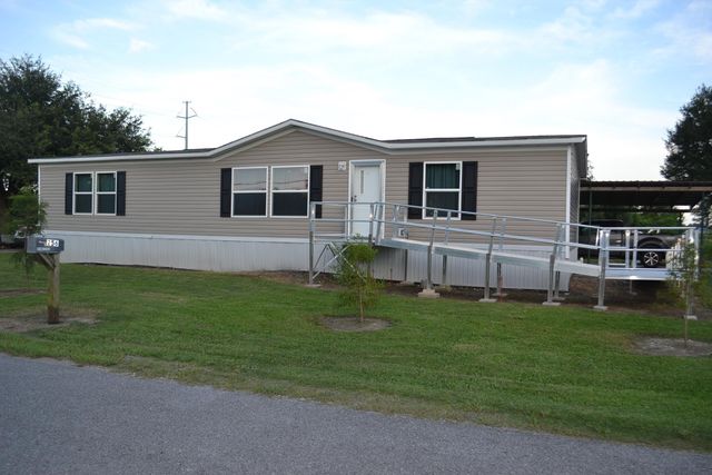 256 E 25th Place, Larose, LA 70373