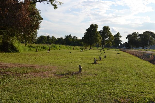 256 E 25th Place, Larose, LA 70373