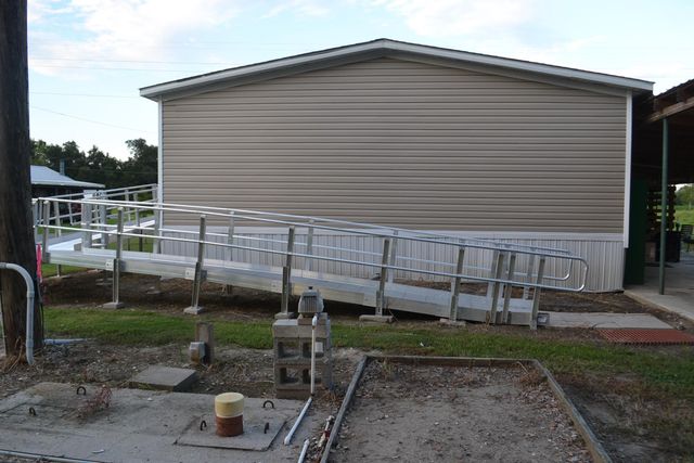 256 E 25th Place, Larose, LA 70373