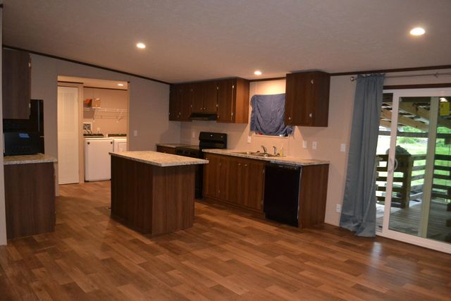 256 E 25th Place, Larose, LA 70373