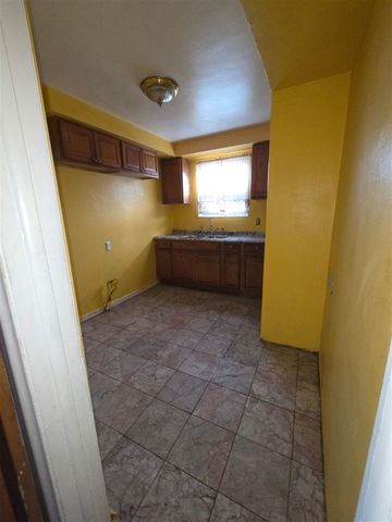20001 Keystone Street, Detroit, MI 48234