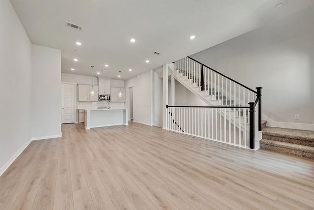 8199 Challenger Lane, Frisco, TX 75034