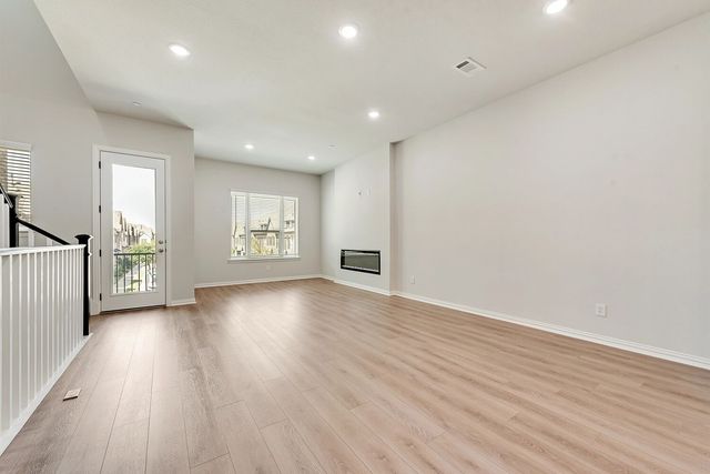 8199 Challenger Lane, Frisco, TX 75034