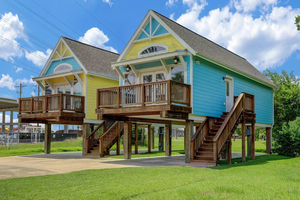 50 W 8th Street A, Kemah, TX 77565